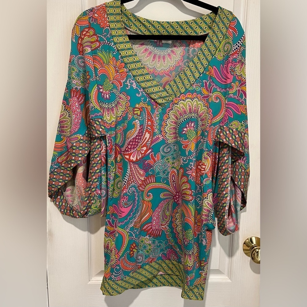 Trina Turk Women Tunic / Dress - Size Medium.